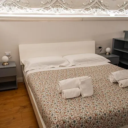 Opera - Tosca Apartman *